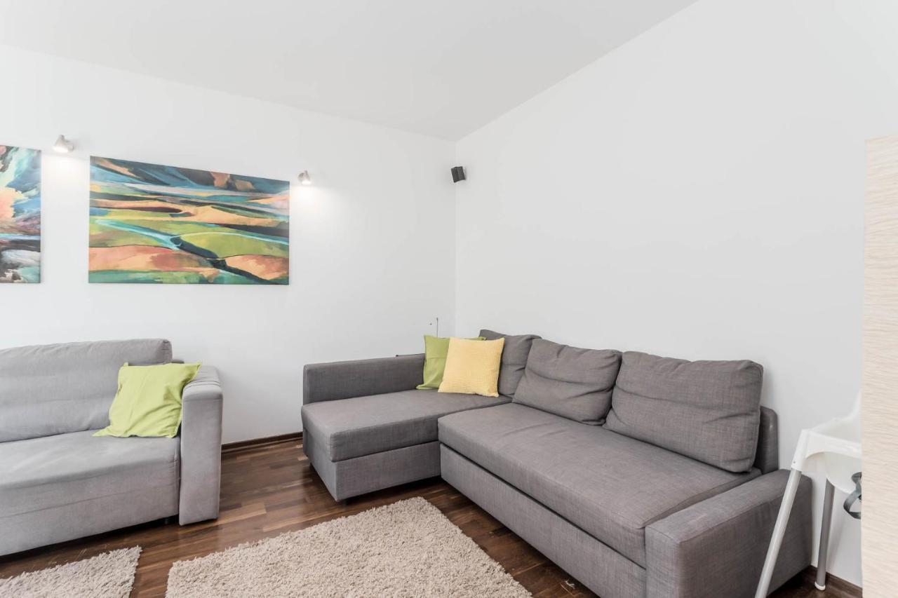 Chill Apartments Kabaty Family Warsawa Bagian luar foto