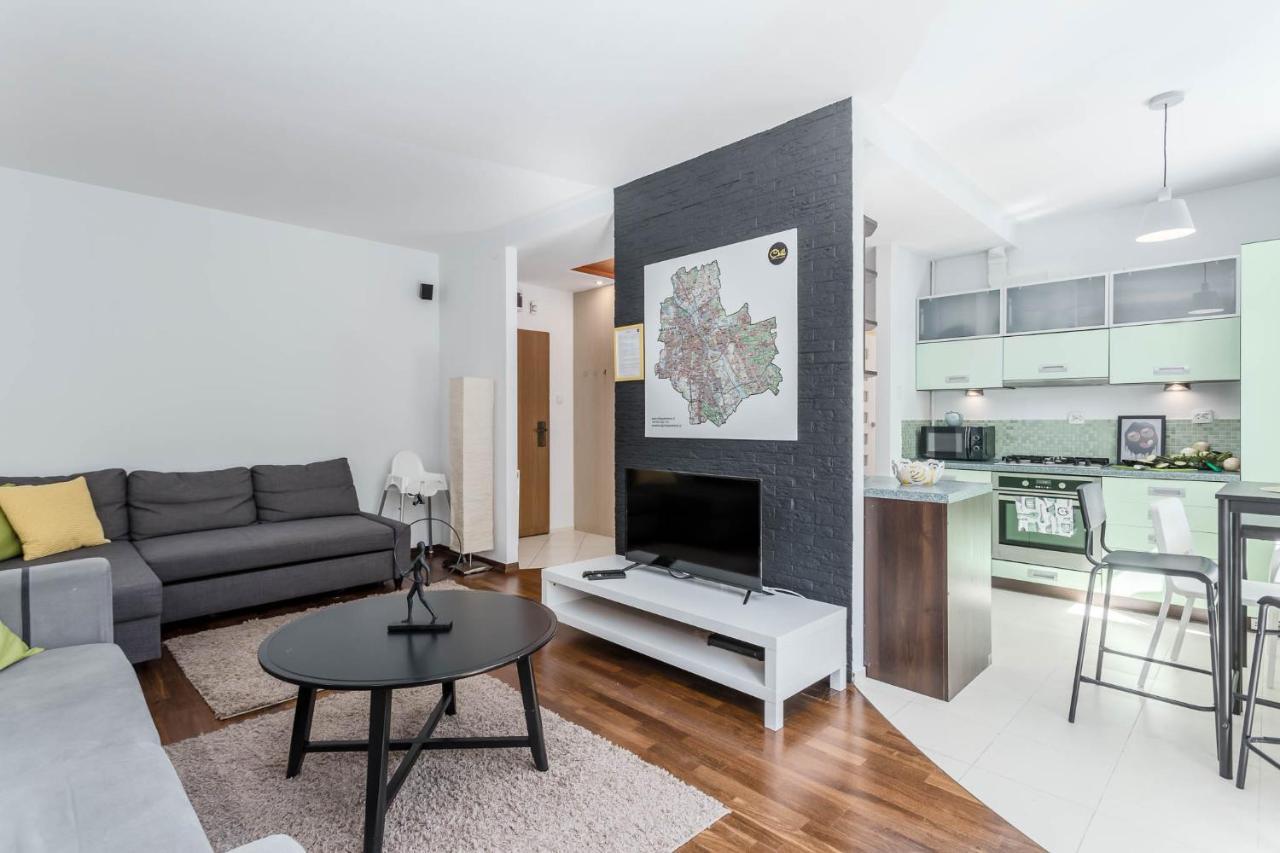 Chill Apartments Kabaty Family Warsawa Bagian luar foto