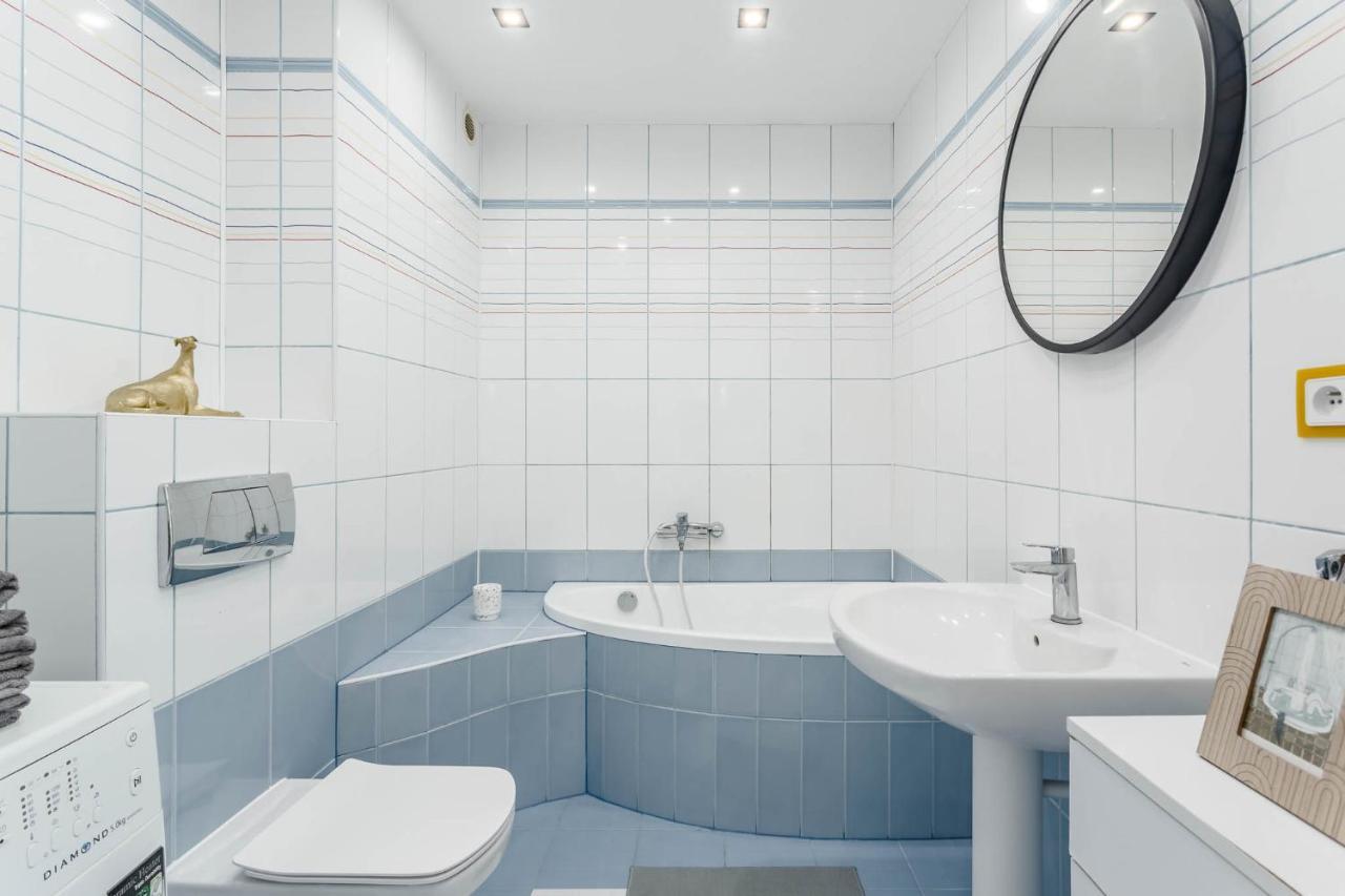 Chill Apartments Kabaty Family Warsawa Bagian luar foto