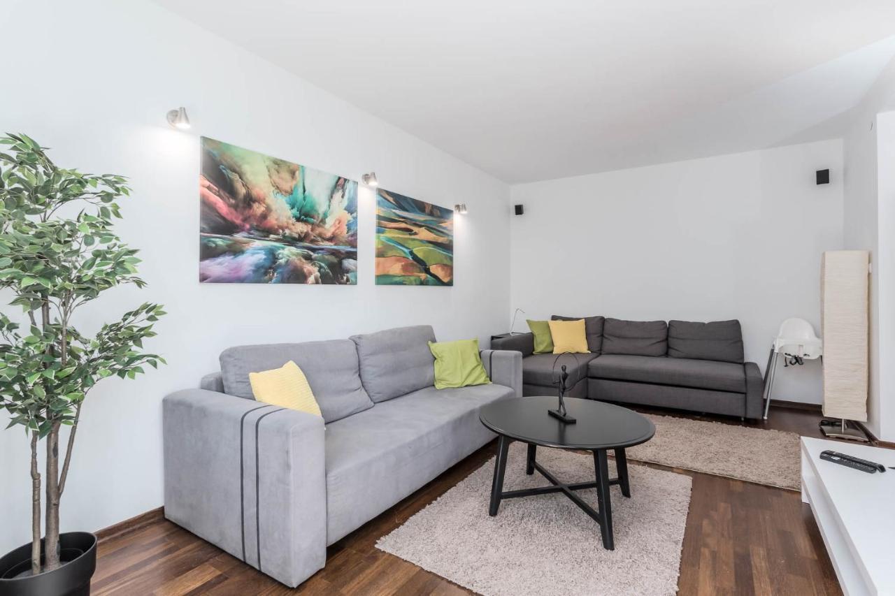 Chill Apartments Kabaty Family Warsawa Bagian luar foto