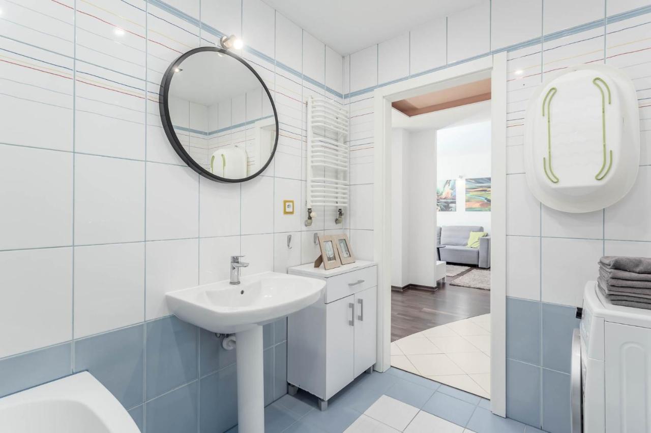 Chill Apartments Kabaty Family Warsawa Bagian luar foto